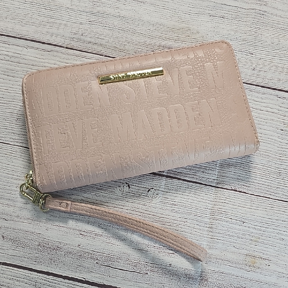 Steve Madden Dusty Pink Wallet Wristlet Textured Leather